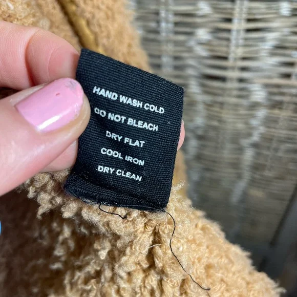 Monrow Wool Camel Teddy Jacket - size S - Picture 9 of 11